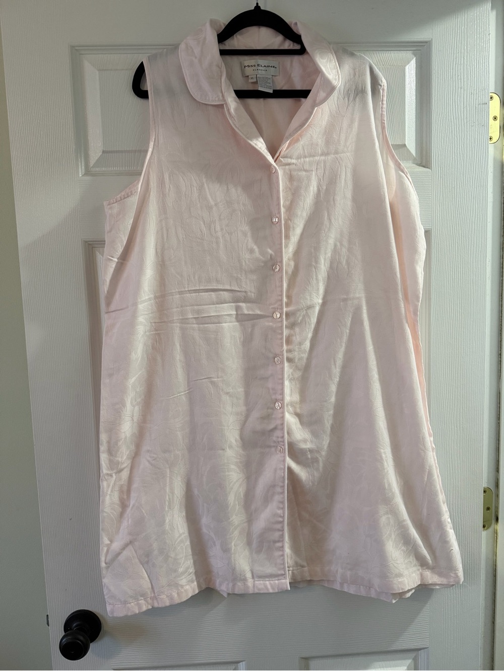 Miss Elaine Pale Pink Sleeveless Satin Button-Front Blouse